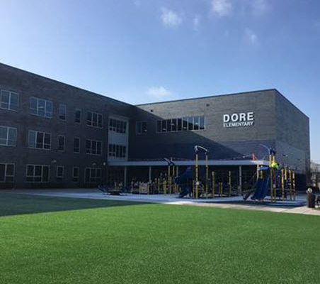 Daytime view of the entrance of Dore Elementary School in Chicago Illinois